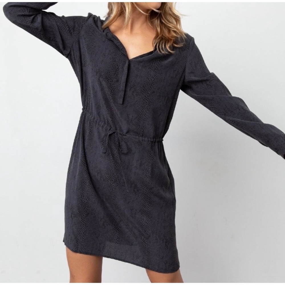 Rails Hana Cobra Silk Mini Dress Charcoal Grey Snakeskin Print Size Small - Picture 2 of 11